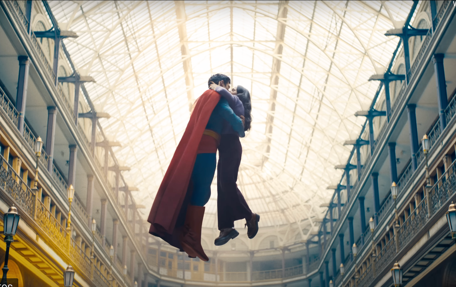 Read more about the article Superman: James Gunn’s Large Cast Defense Points to New Type of Shared Universe